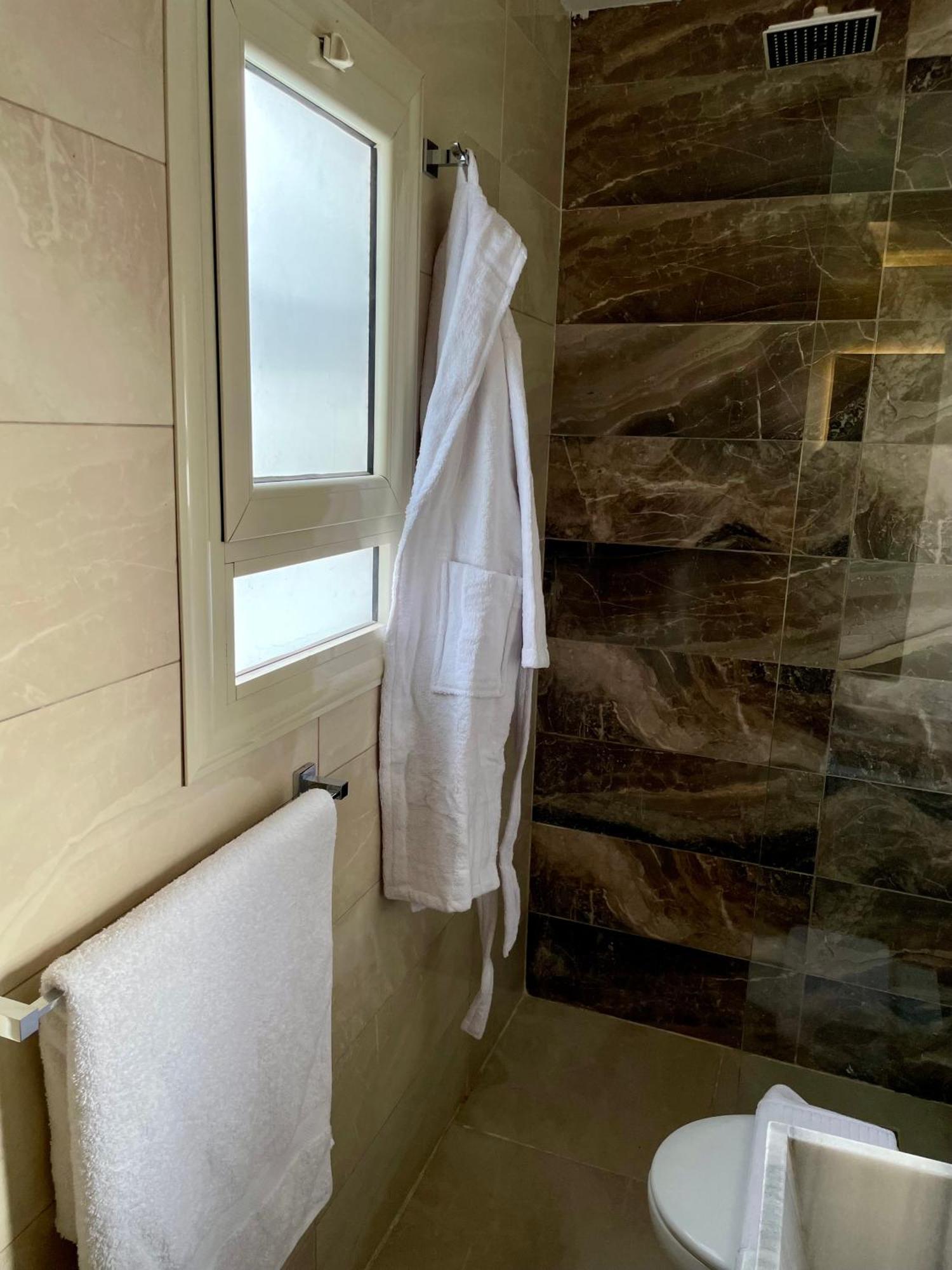 Pyramuse Inn Nazlat as Sammān Dış mekan fotoğraf